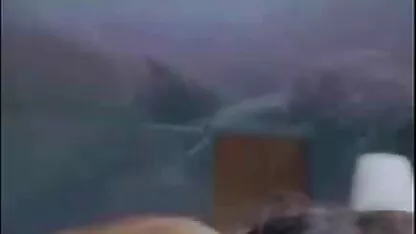 مرد عضلانی به اتاق خواب رفت و به دختران خواب تصاویر داستانی سکسی رفته و با خوشحالی آنها را لعنتی کرد