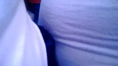 سبزه جذاب با یک خلسه در عکس سکسی و داستان یک تختخواب سرگرم می شد