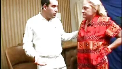 دختر با لمس های ملایم ، معشوق خود را بیدار کرد عکس مصور سکسی